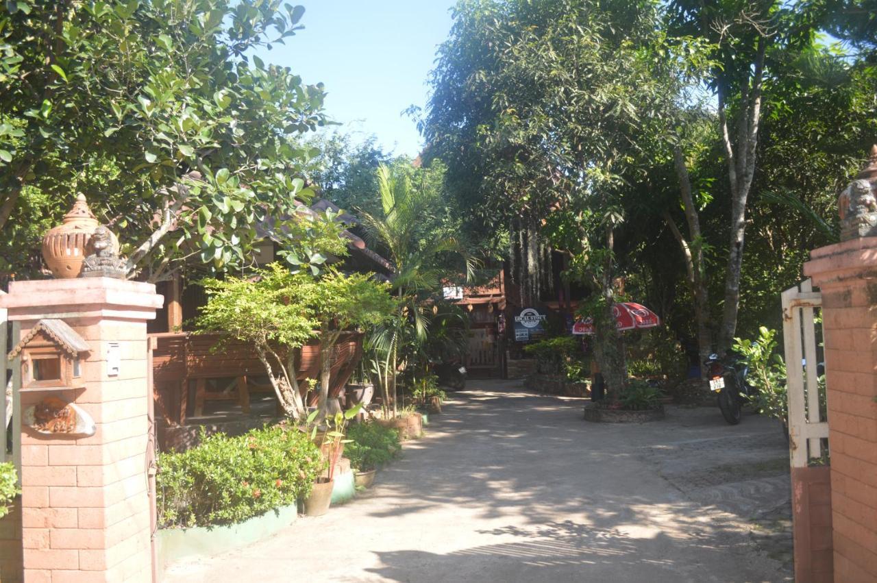 The Local Mae Hong Son Daire Dış mekan fotoğraf